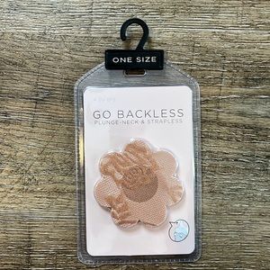 4 PAIR NUDE FLOWER PETAL PASTIES NIPPLE COVERS